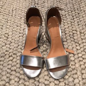 Metallic chunky heel